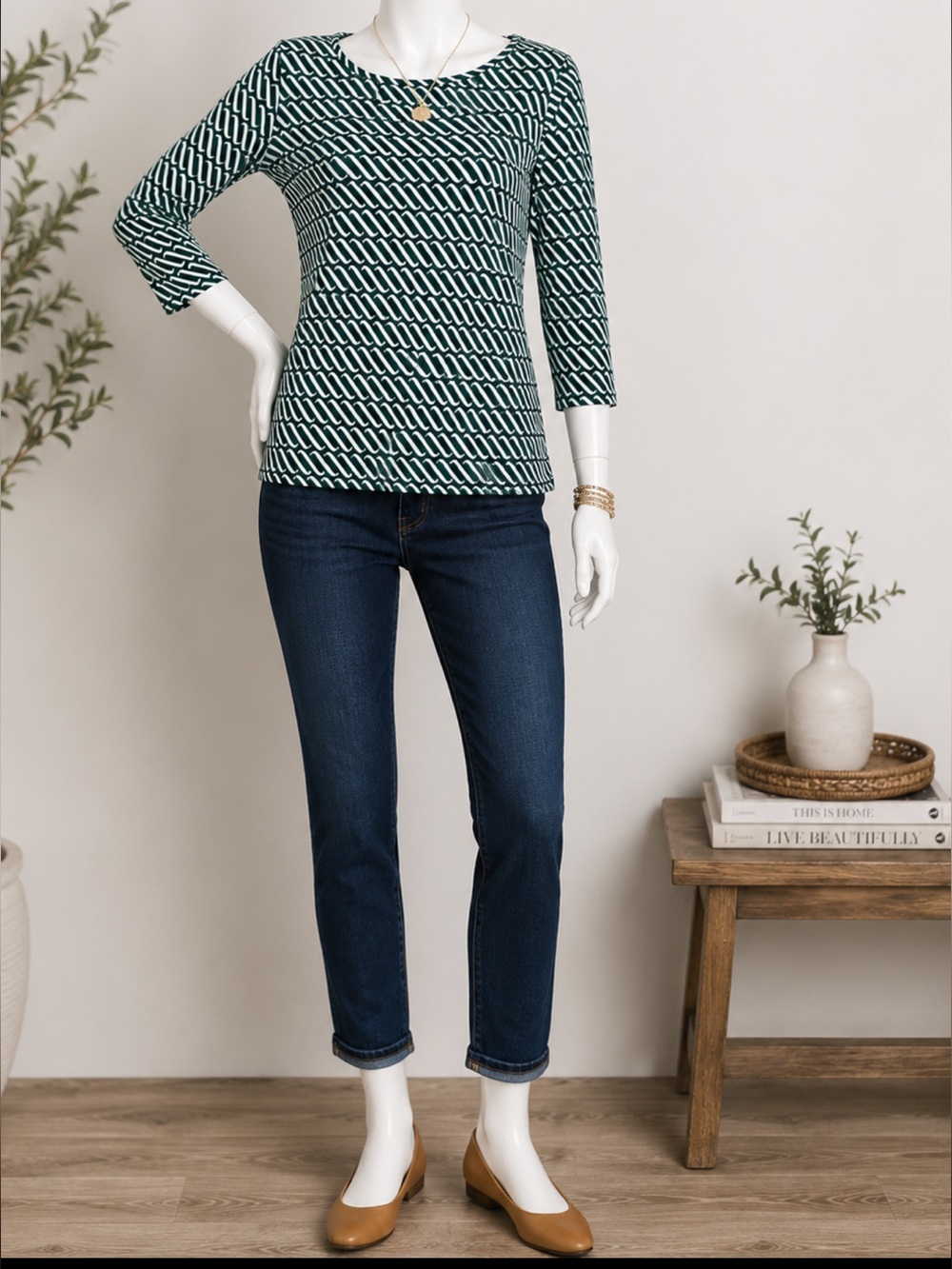 Vineyard Vines top